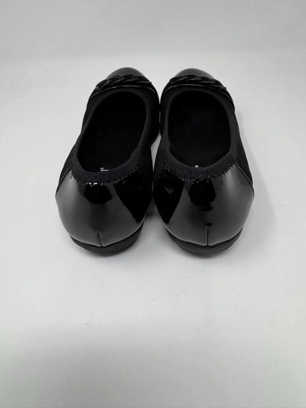 XAPPEAL KIDS BLACK AND PATENT DRESS SHOES SIZE 6